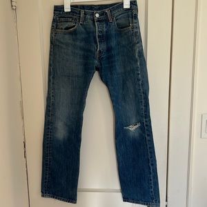 AUTHENTIC VINTAGE LEVI JEANS